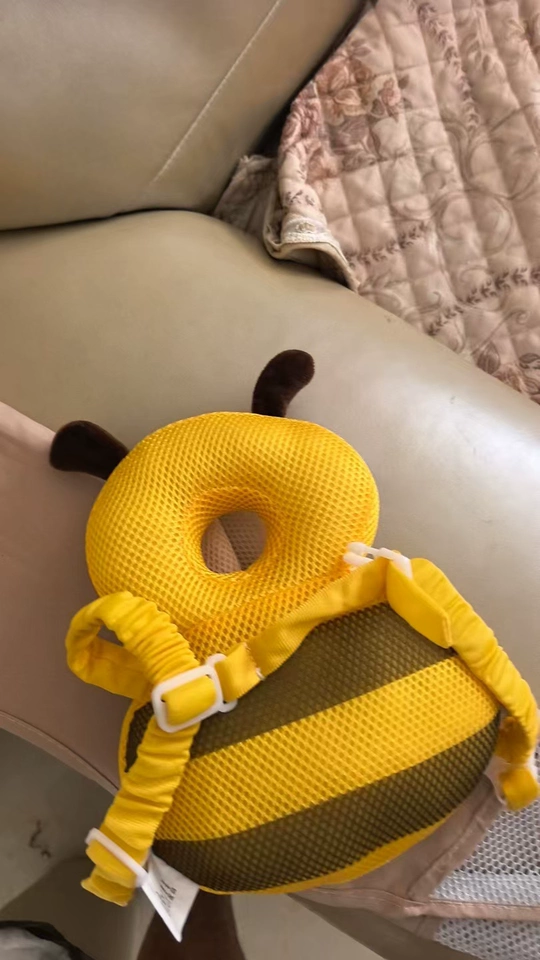 Customer photo showing the Buzzy Bee straps